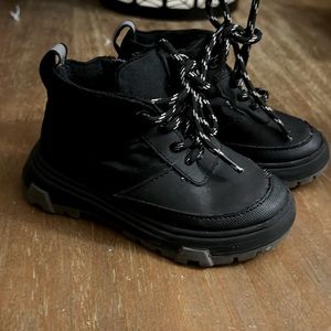 Zara toddler boots